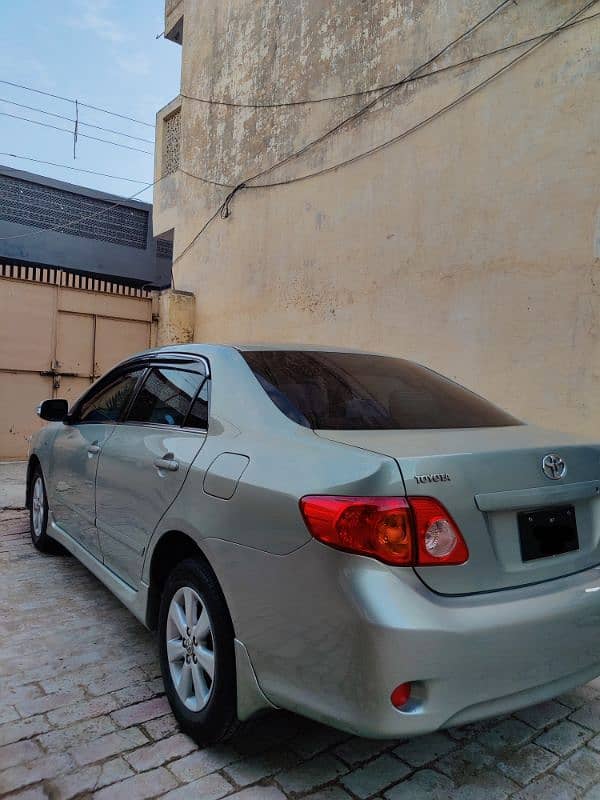 Toyota Corolla Altis 2010 9