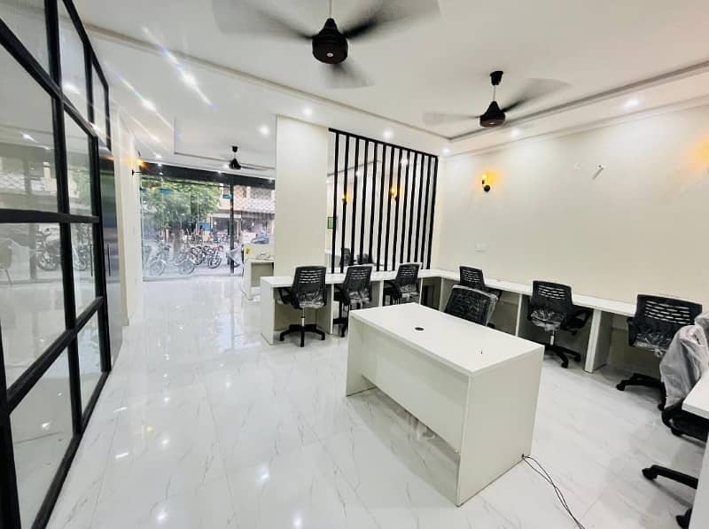 1000sqft ground floor Furniture office available in Johar town 7