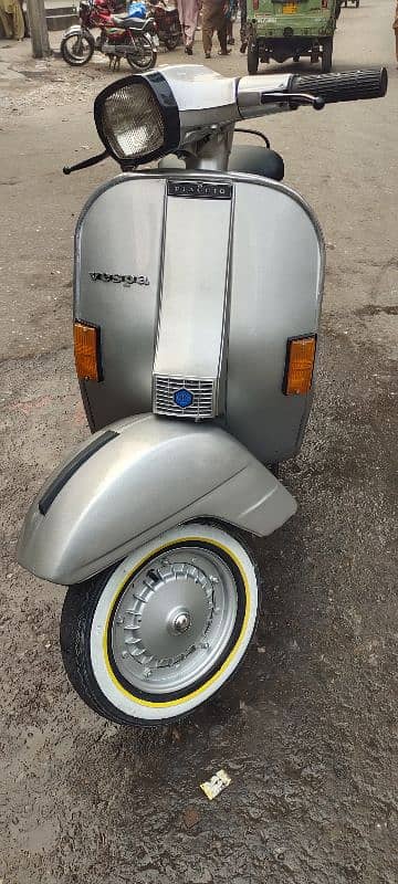 Vespa P150X 5