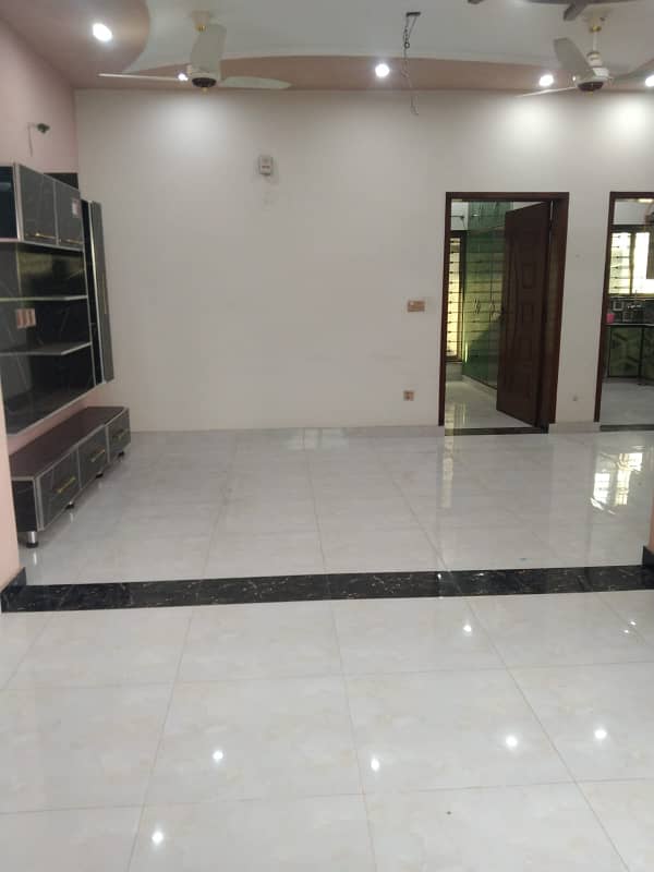 5 MARLA BRAND NEW UPPER PORTION AVAILABLE FOR RENT 5