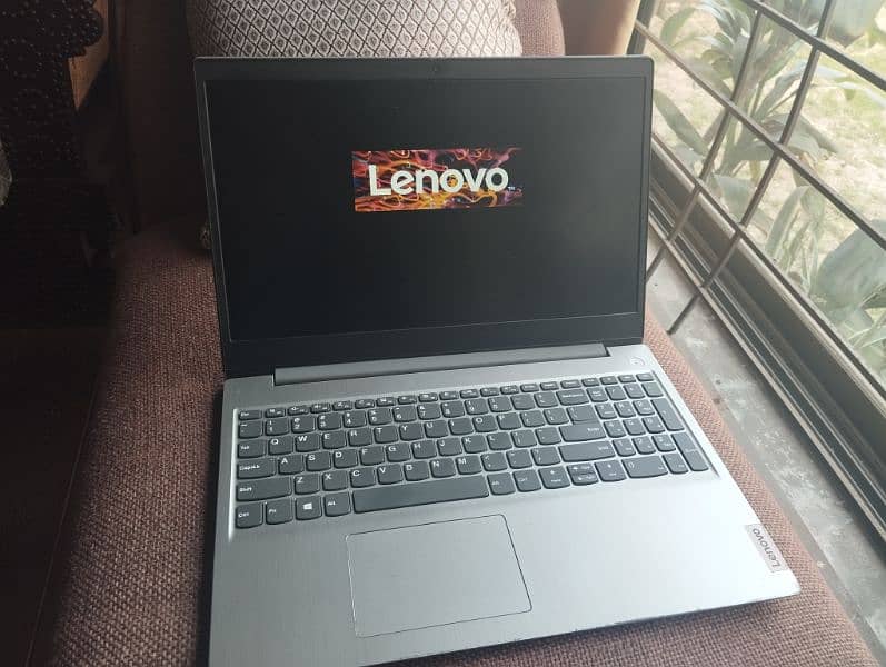 Lenovo laptop for sale almost new 1