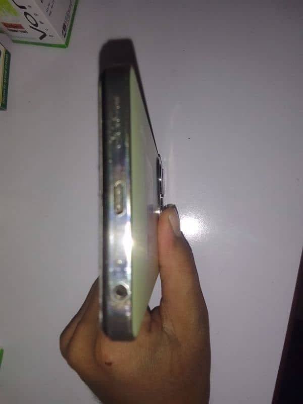 Infinix hot 40 i 4