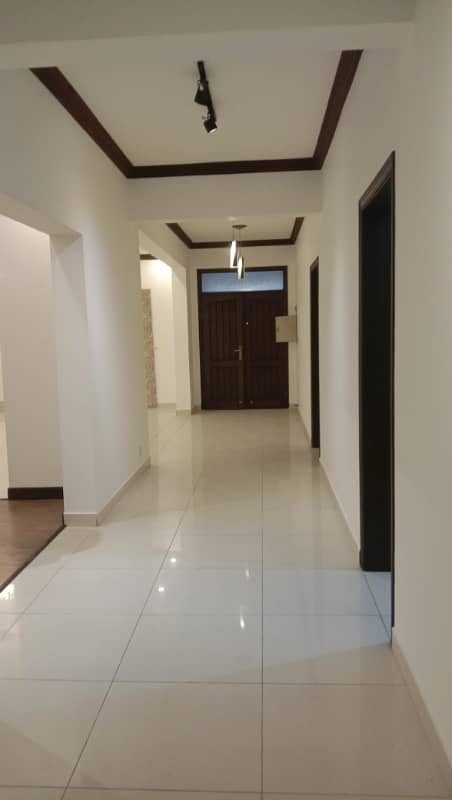 Luxury 4 Bed Rooms Fully Renvovated spiciuse Apartment for Sale in F-11 Karakoram Enclave, Islamabad. 0