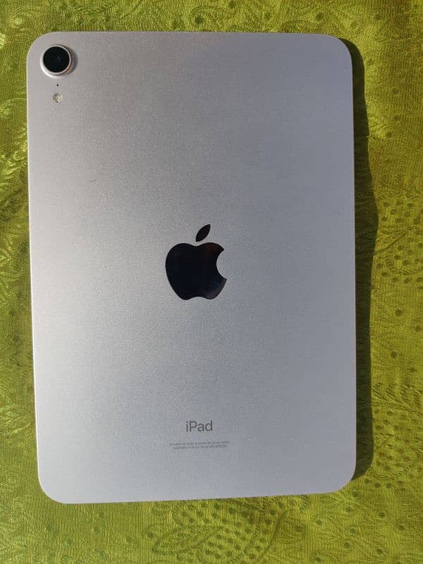 Apple iPad mini 6 4/64GB with original box and charger condition 10/10 1