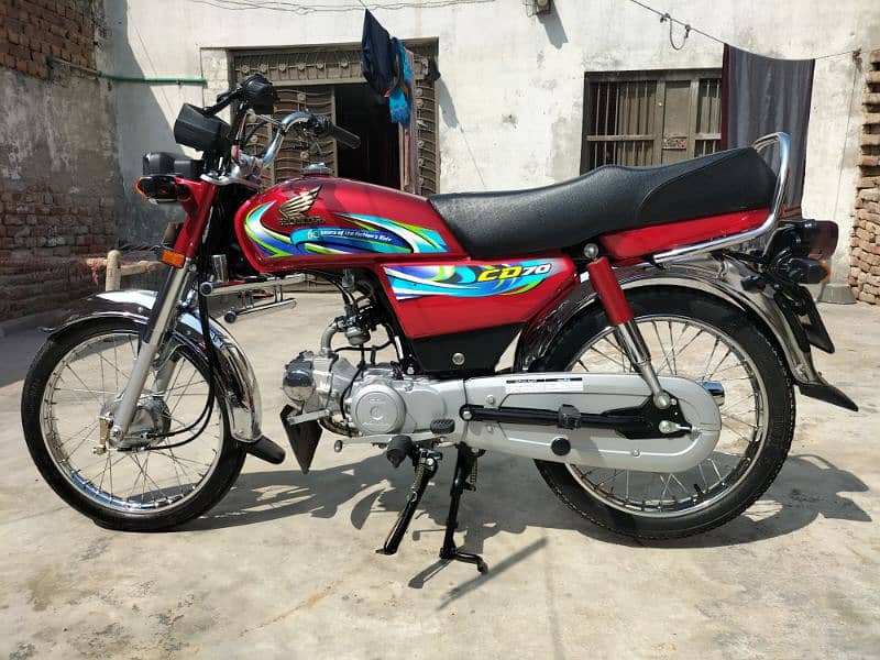 03021004545 Honda CD 70cc Modal 2024-25 1