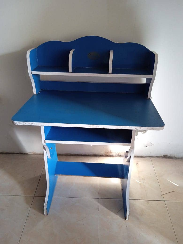 Study Table for Kids 1