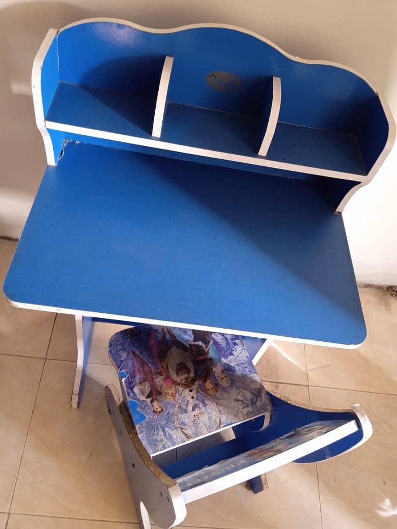 Study Table for Kids 3