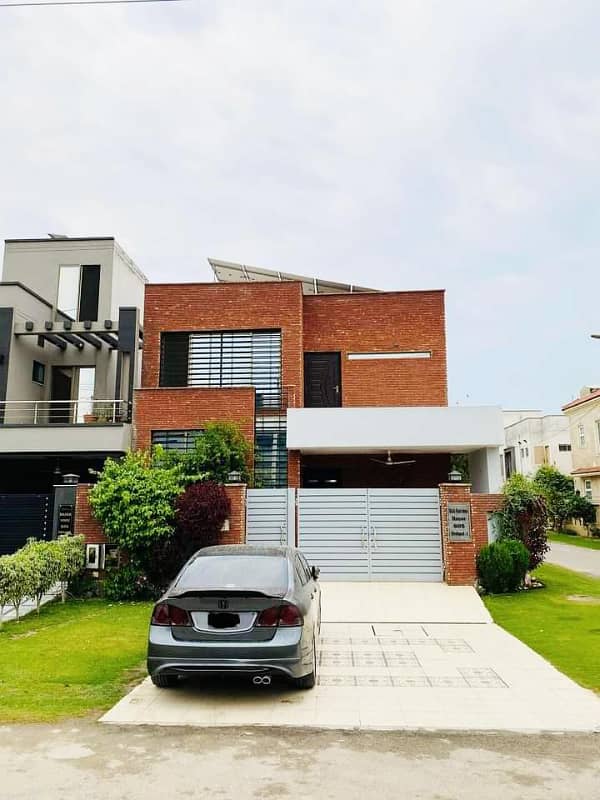 8 Marla Luxury Corner House Available For Sale In Paragon City Lahore 0