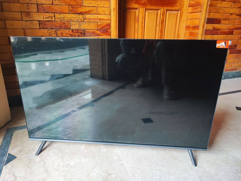 TCL C645 43" 4K (3840 x 2160) QLED Smart Television 9