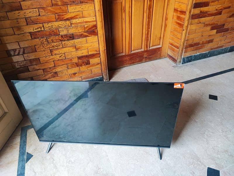 TCL C645 43" 4K (3840 x 2160) QLED Smart Television 11