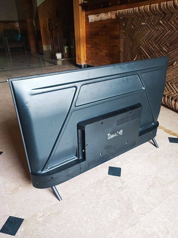 TCL C645 43" 4K (3840 x 2160) QLED Smart Television 13