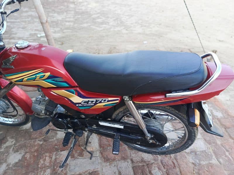 honda cd70 dream 6