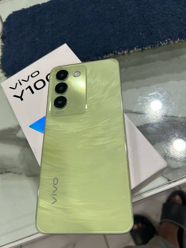 vivo y100 complete box 10/10 1