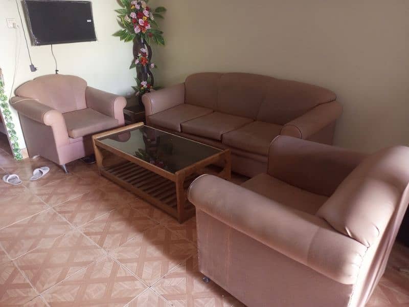 5 seater sofa set h urgent sale 03160306147 0