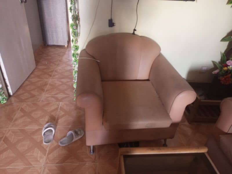 5 seater sofa set h urgent sale 03160306147 1