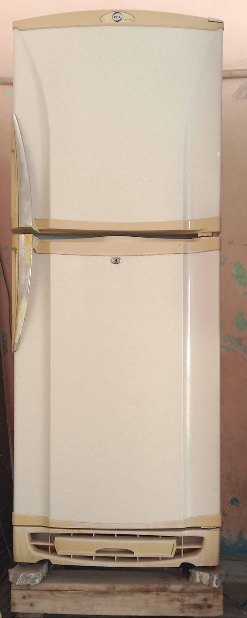 Pell medium size refrigerator for sale 2