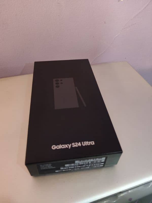 Samsung S24 Ultra 12/512GB Titanium Black Non PTA Just Like Brand New 6