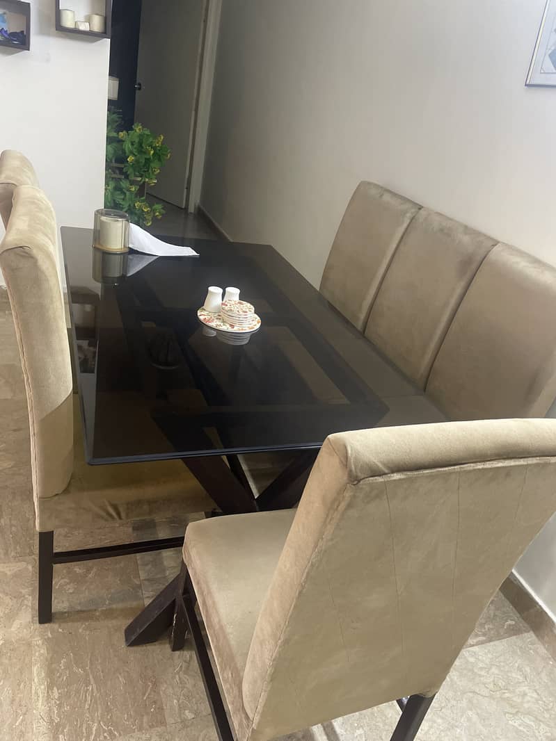 6 seater Dining table 2