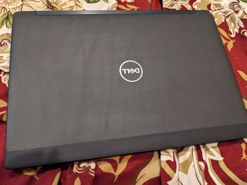 Dell Latitude 7390 0