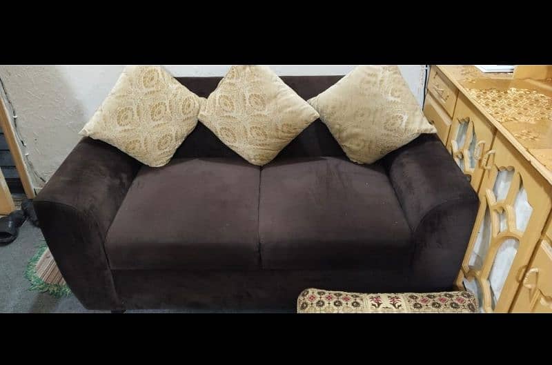 new sofa set urgent. sale 2