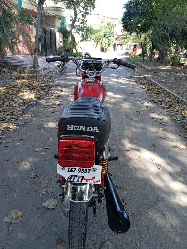 honda 125 2018 model first hand total packd 29k drive 3