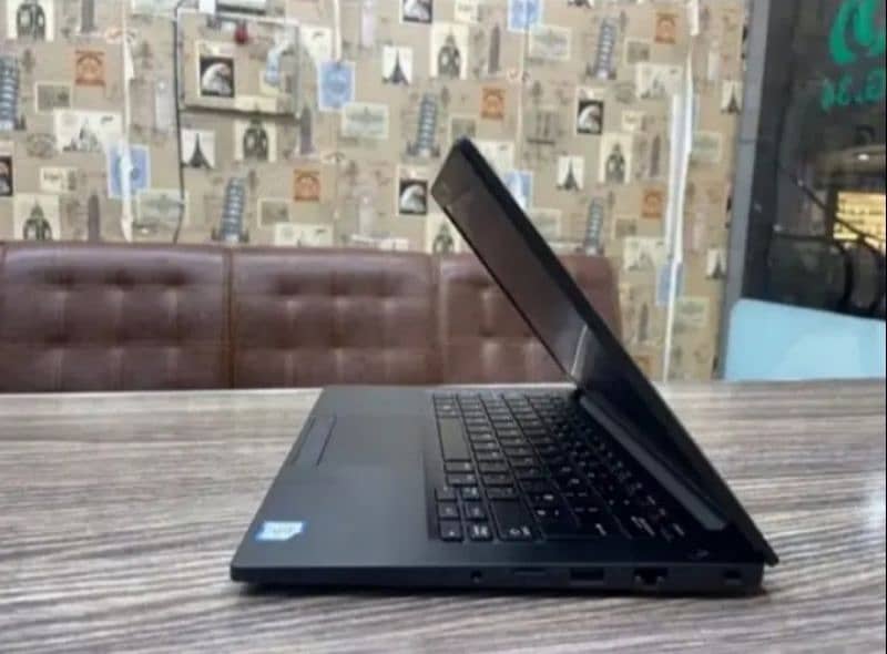 Dell latitude 7390 i5 8th gen 8/256 0