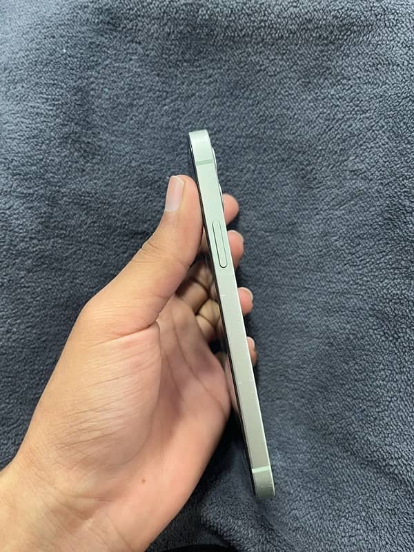 iphone 12 PTA 128gb 100bh only 10time charge not a single fault 1