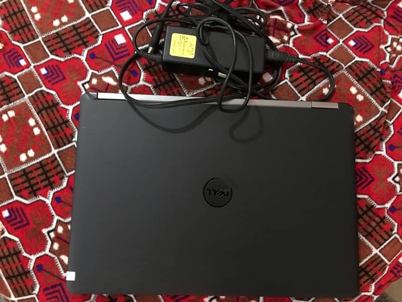 Dell laptop core i7 6 ya 7 generation hy pic me dek lu 6