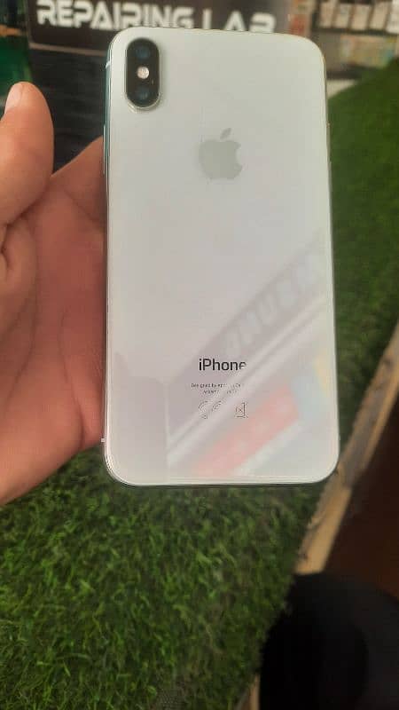 iPhone x  64gb 4