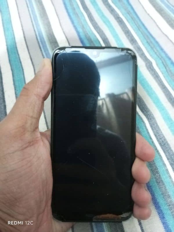 Nokia 2.2 with box and cable only glass creak 4