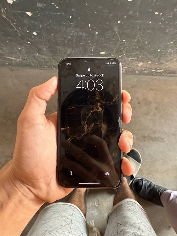 iPhone 11 pro factory unlock for sell 1