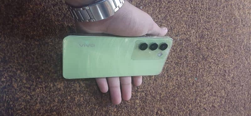 vivo y100 6