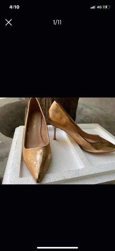 heels/court shoes (used/new) (size 8,9) 7