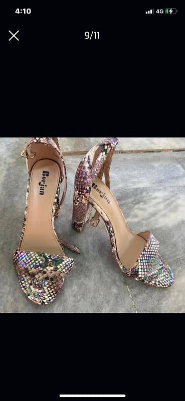 heels/court shoes (used/new) (size 8,9) 9