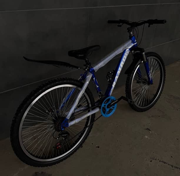 BRAND NEW BICYCLE WITH GEARS 2