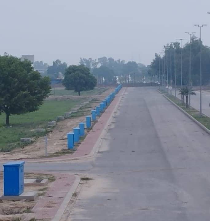 5 Marla Duplex Plots for Sale in Bahria Town, Lahore 1