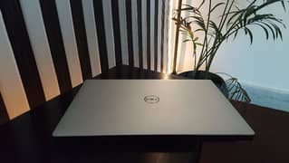 dell precision 5530 | 32 GB RAM | i7 8th Gen| 4gb dedicated Nvidia gpu