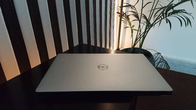 dell precision 5530 | 32 GB RAM | i7 8th Gen| 4gb dedicated Nvidia gpu 0