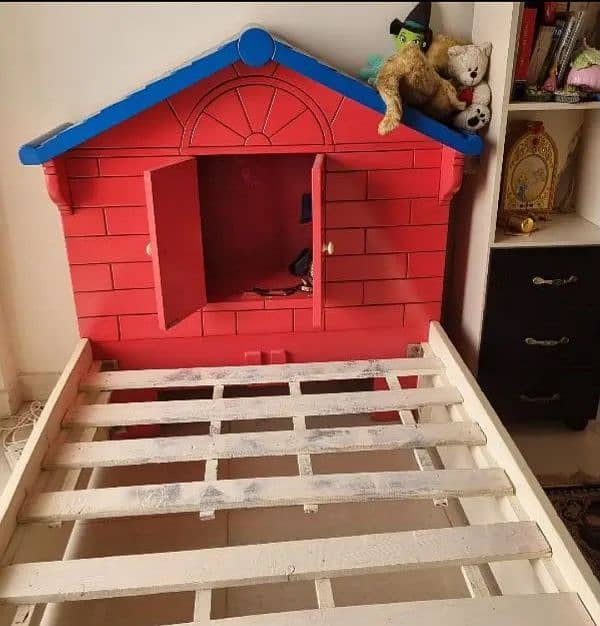 Doll House Bed 1