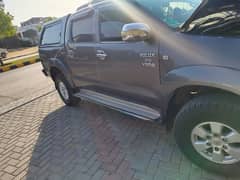 Toyota Hilux 2011 urgent sale