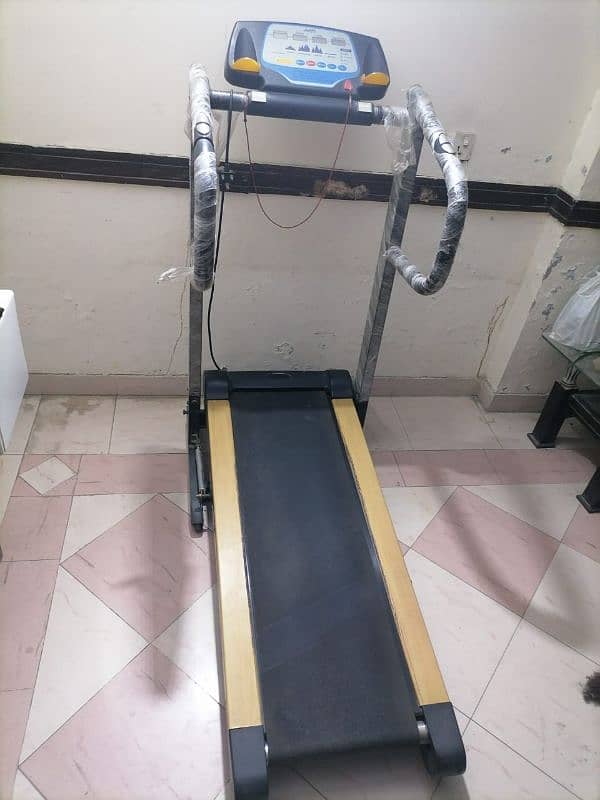 AmFL Treadmill for sale 0