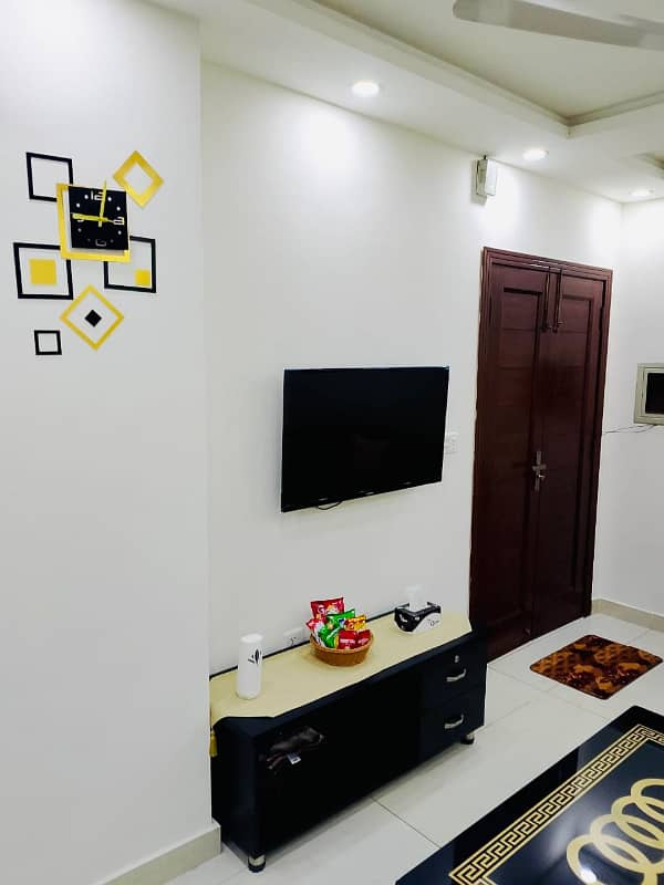 1 Bedroom Luxury furnished Apartment Available For Rent In Nishtar Block Bahria Town Lahore 3