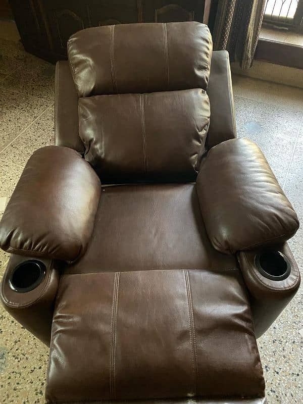 Recliner 1