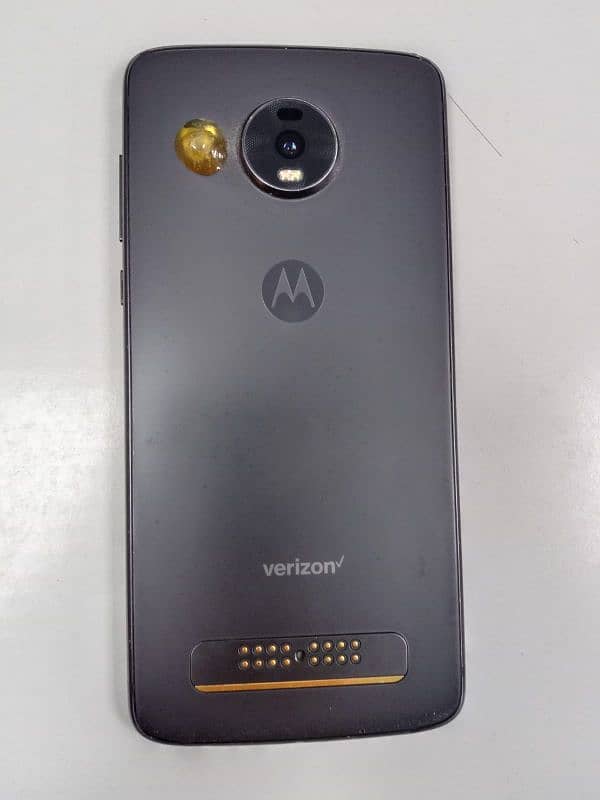 Moto Z4 ( Used ) 4/128 - 48MP, Turbo Charging 9/10 3