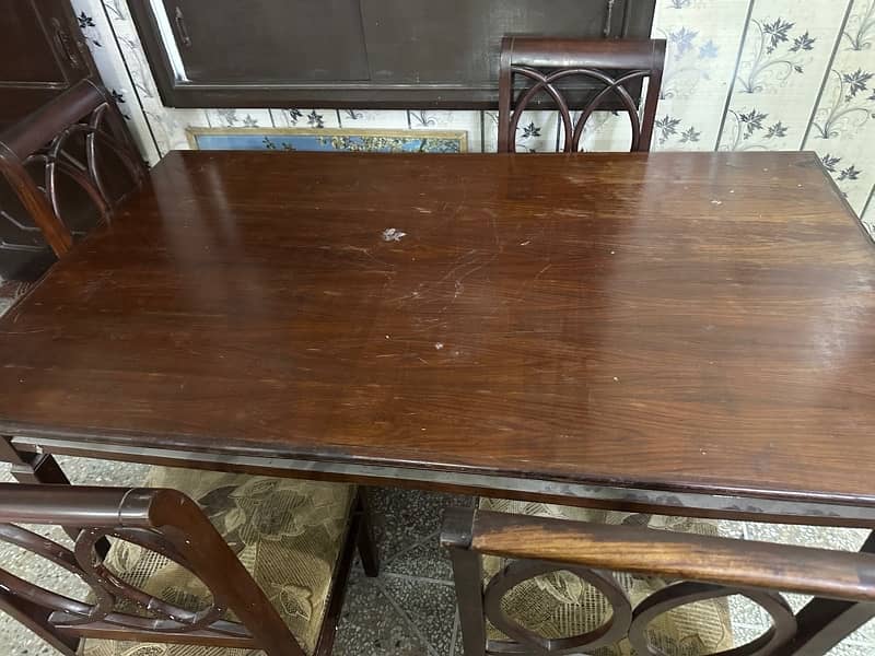 wooden dining table with 5 chairs behtreen condition meh 2