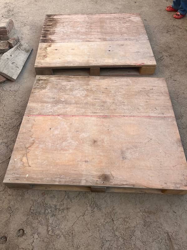 wooden pallets 1