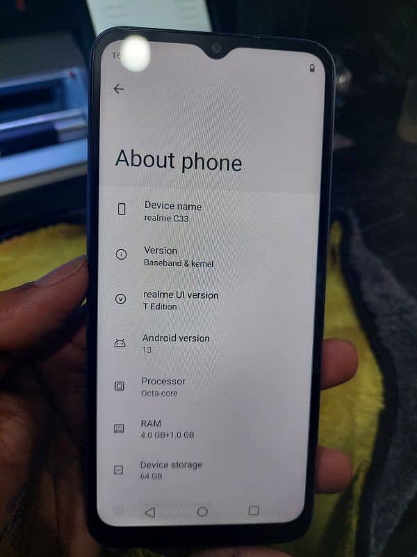 Realme C33 4/64 with box and charger 4