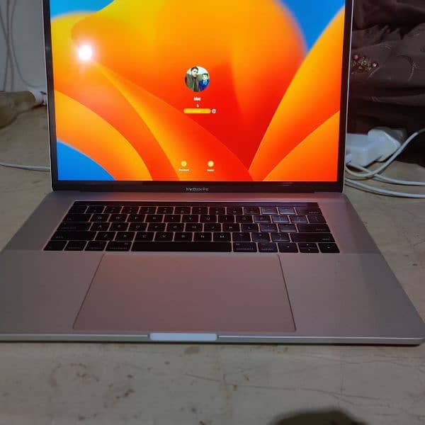 MAC Book Pro 2017 Laptop Brand New 0