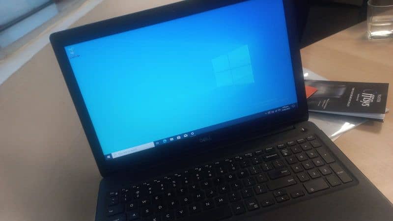 Dell Laptop 3500 1