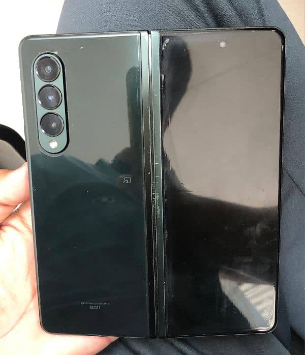 Samsung Galaxy Z Fold 3 5